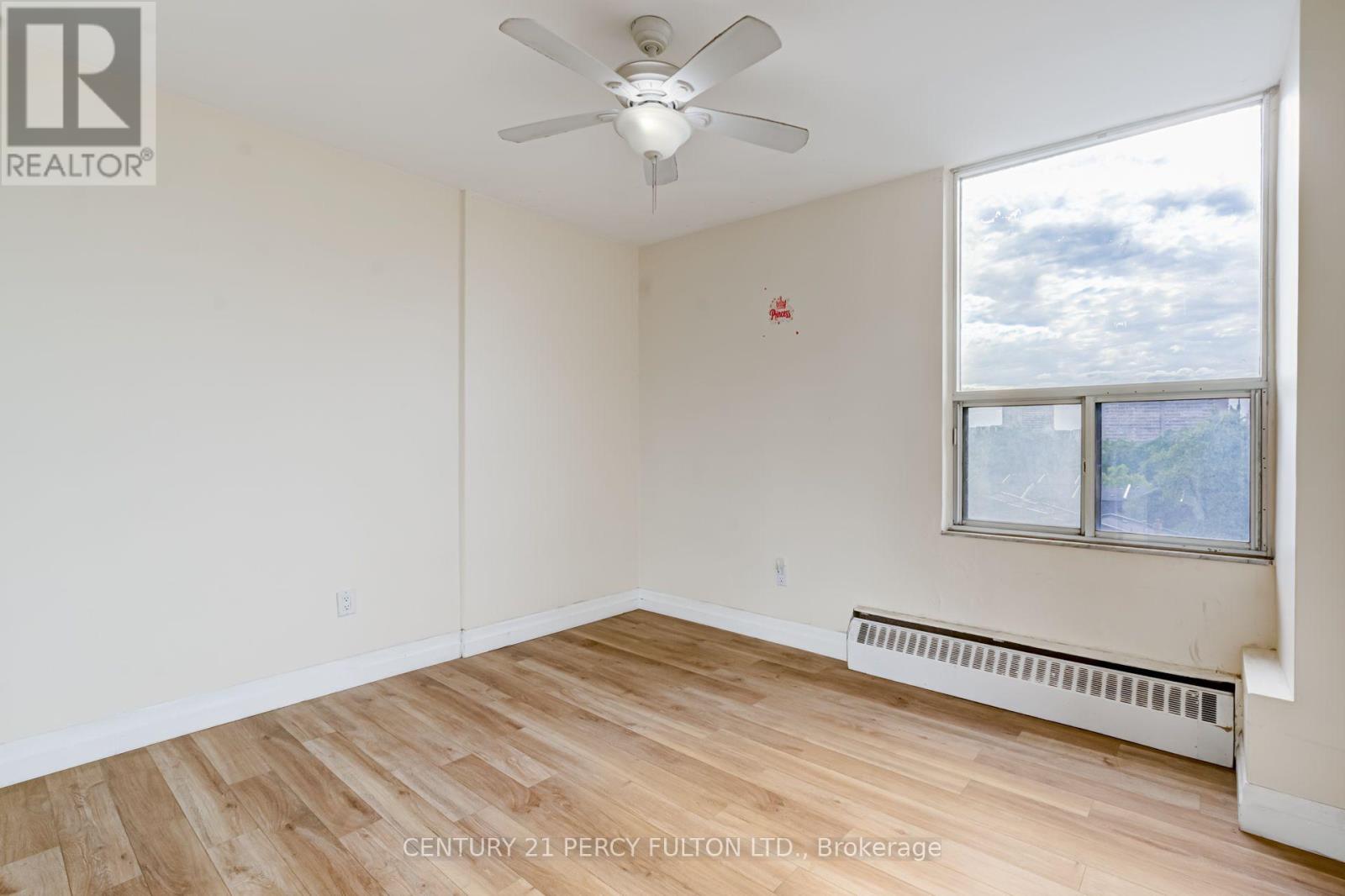 ##614 5 VICORA LINKWAY - 34