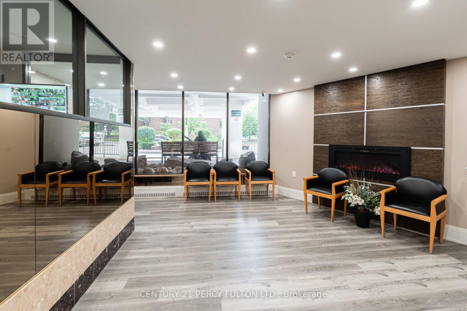 ##614 5 VICORA LINKWAY - 38