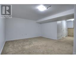 24 Lampman Lane, Barrie, ON L4N5B1 Photo 12