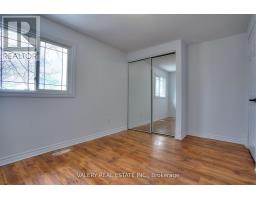 24 Lampman Lane, Barrie, ON L4N5B1 Photo 9