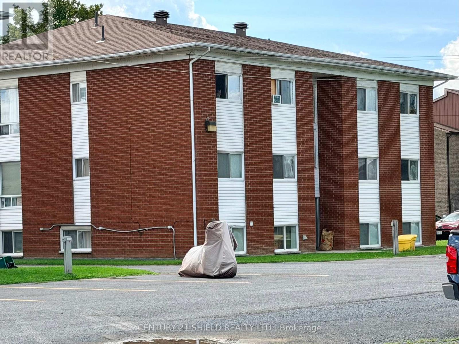 55 SIMCOE ST 1 - 6 STREET, South Stormont — photo 2