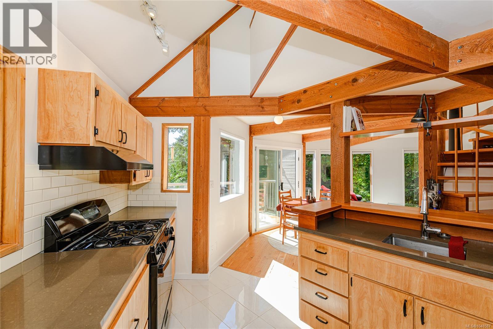 287 Cusheon Lake Rd - 18