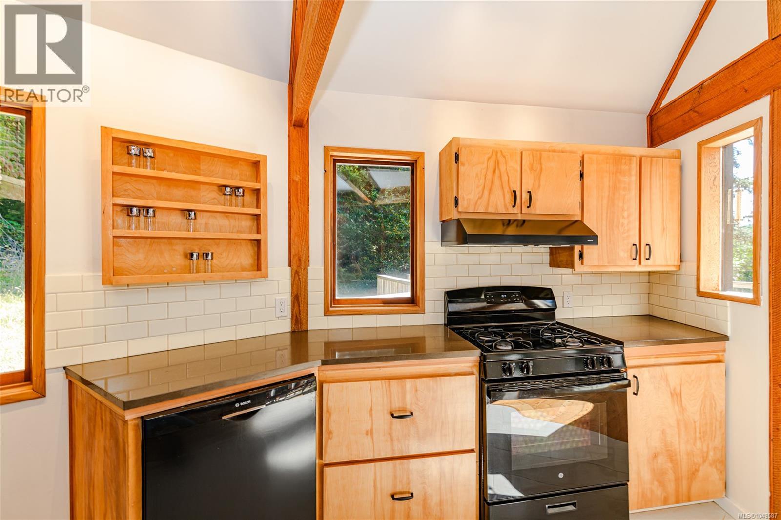287 Cusheon Lake Rd - 16