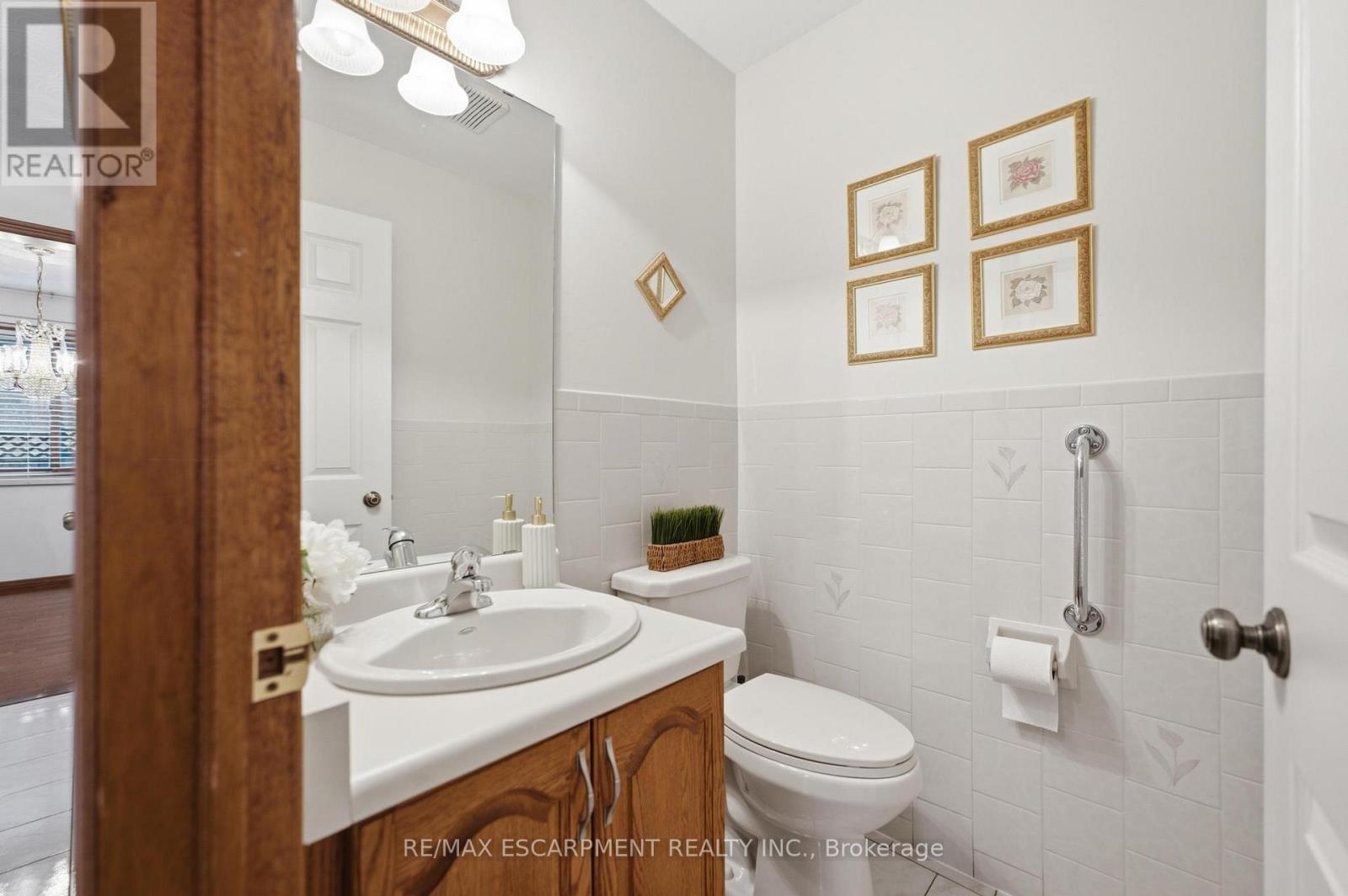 11 GABRIELE COURT - 19