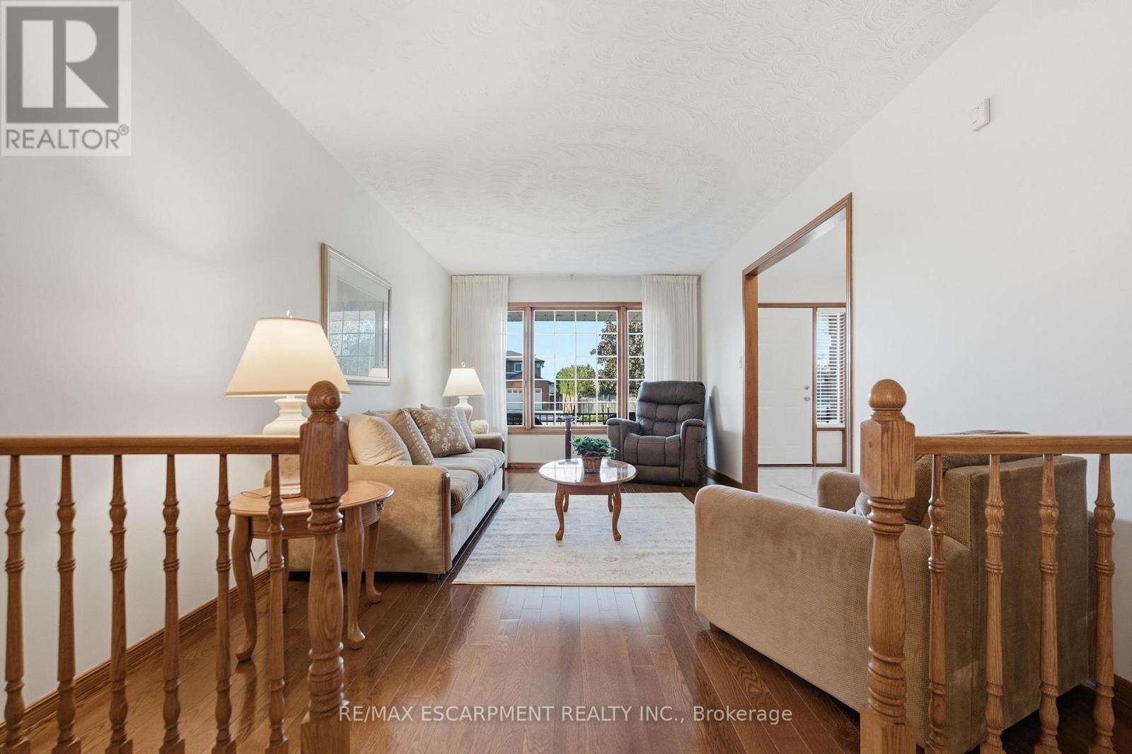 11 GABRIELE COURT - 8