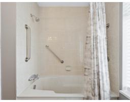 113 14271 18a Avenue, Surrey, BC V4A7N8 Photo 15