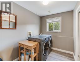 1479 37th Street, Castlegar, BC V1N4J5 Photo 38