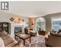 Kitchen - 1479 37th Street, Castlegar, BC V1N4J5 Photo 8