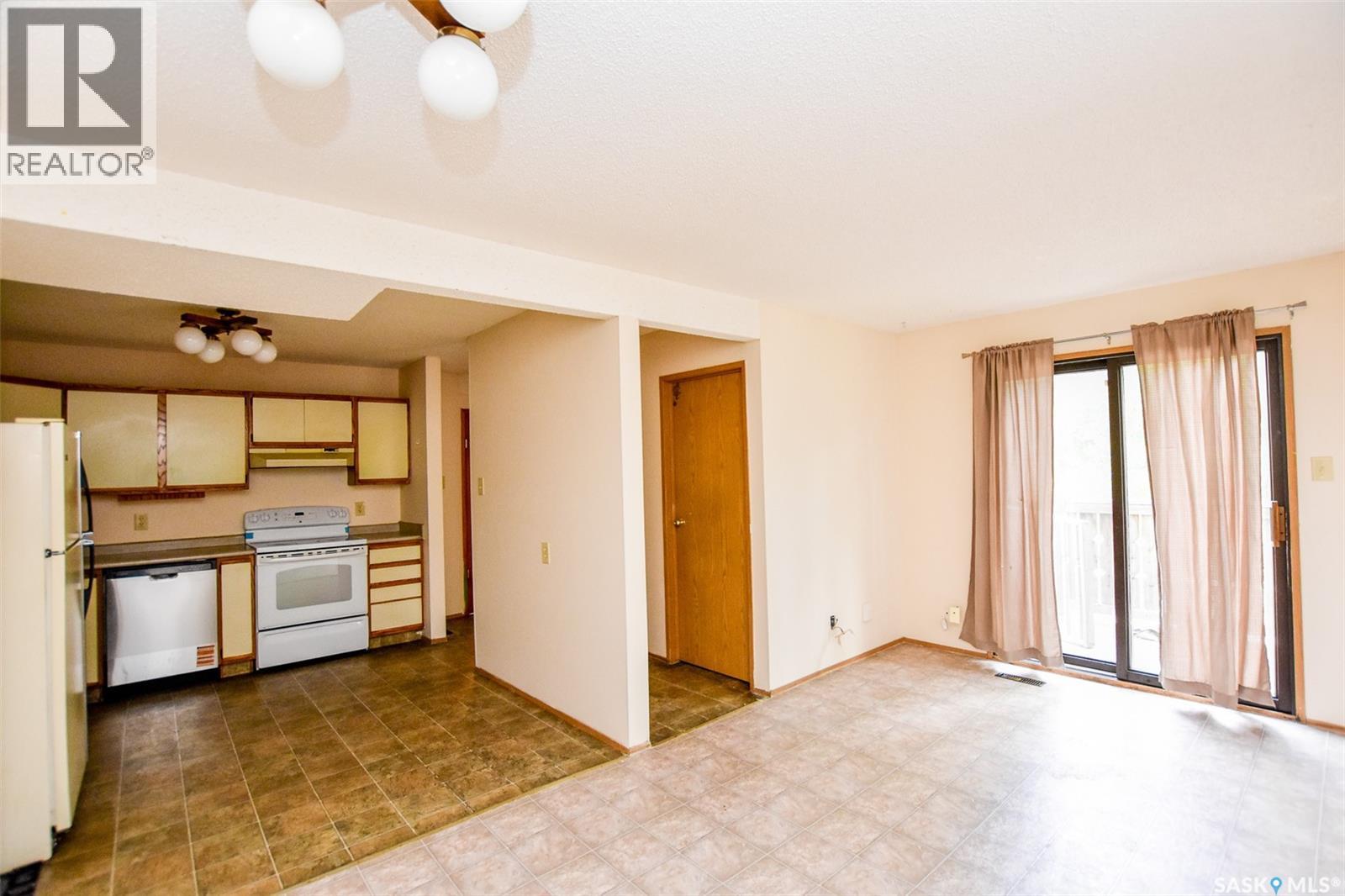 #A 1638 Central AVENUE - 3