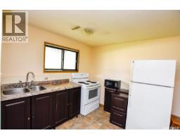 A 1638 Central Avenue, Saskatoon, SK S7N2H5 Photo 12