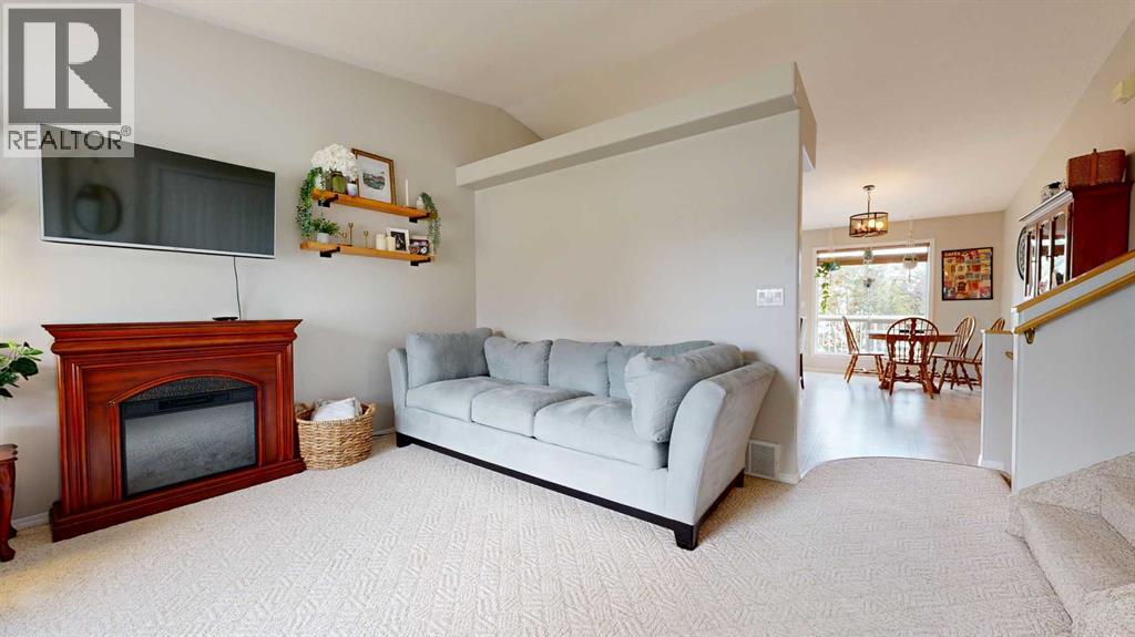 7425 103A Street - 6