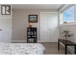 2485 Orchard Ave, Sidney, BC V8L1V4 Photo 24