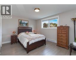 2485 Orchard Ave, Sidney, BC V8L1V4 Photo 18