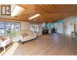 2485 Orchard Ave, Sidney, BC V8L1V4 Photo 28