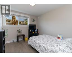 2485 Orchard Ave, Sidney, BC V8L1V4 Photo 23