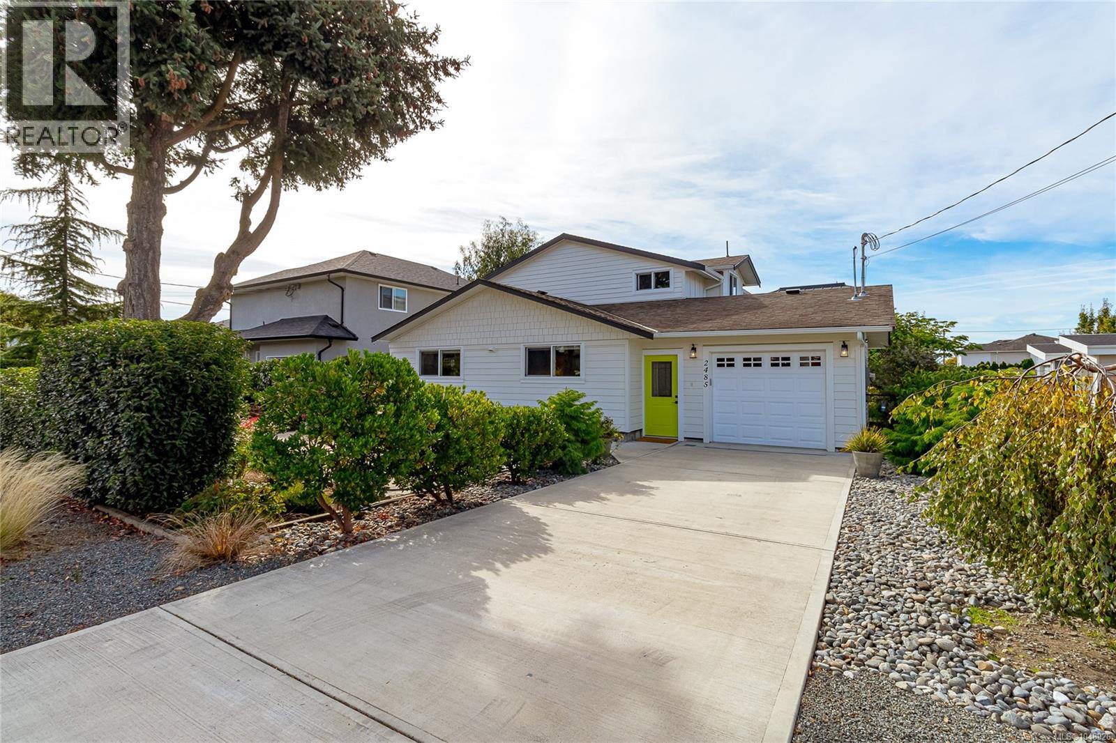  2485 Orchard Avenue, Sidney