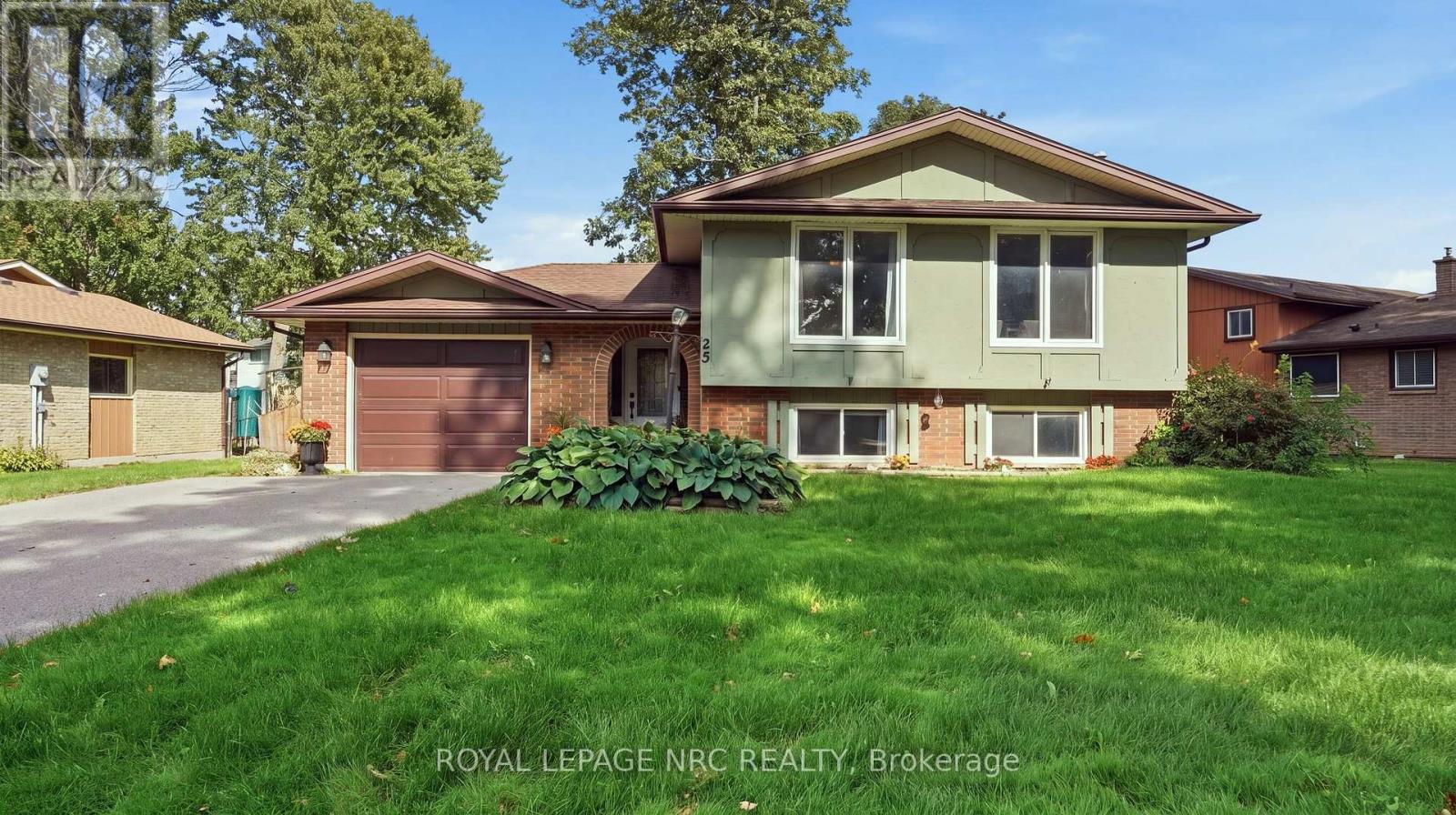 25 SHERWOOD FOREST TRAIL - 1