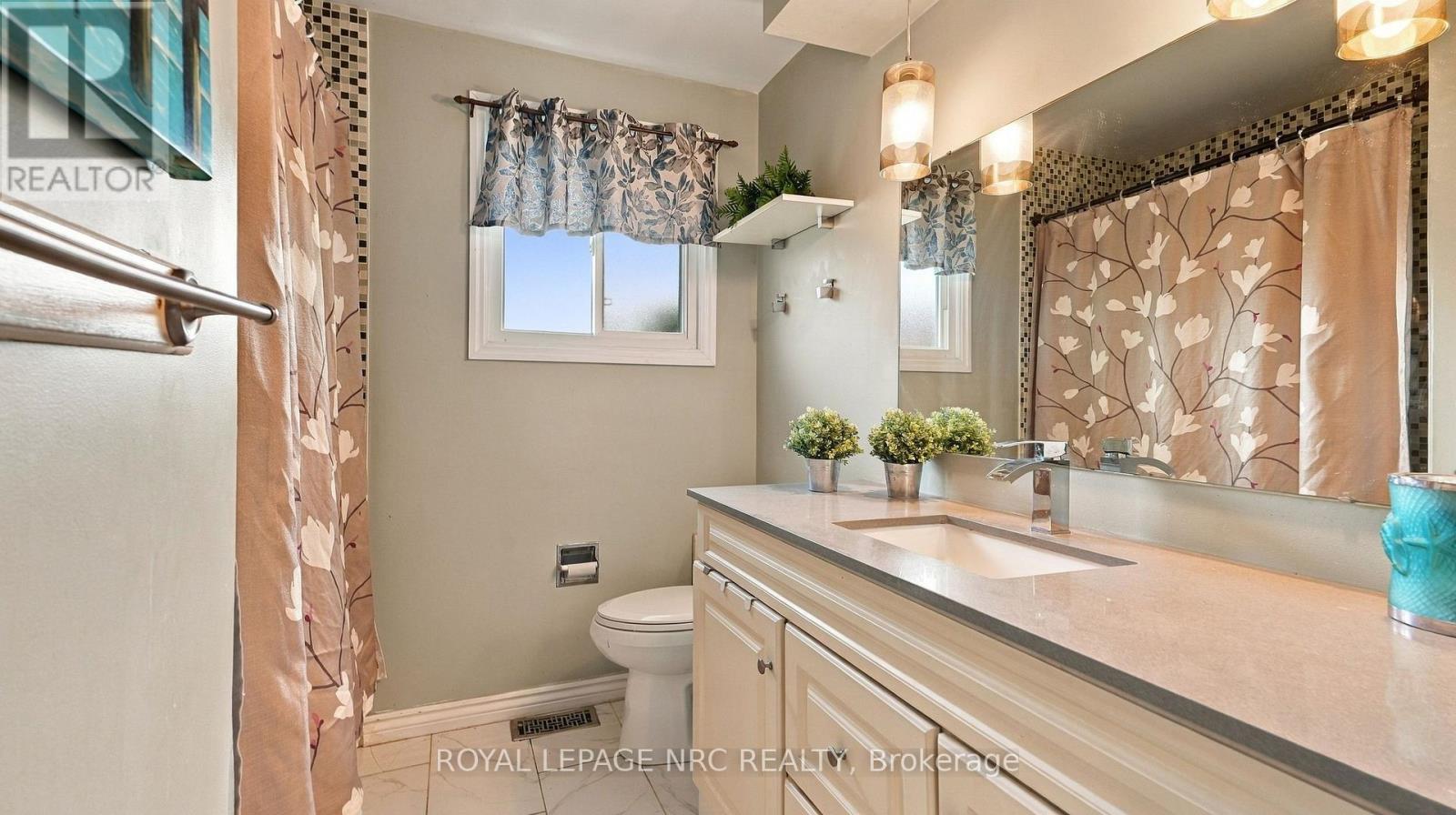 25 SHERWOOD FOREST TRAIL - Image 18