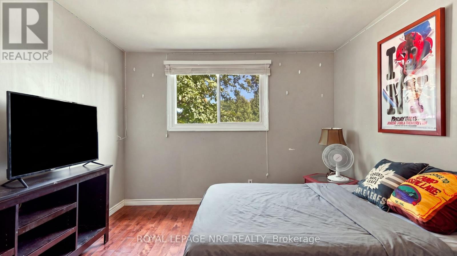 25 SHERWOOD FOREST TRAIL - 22