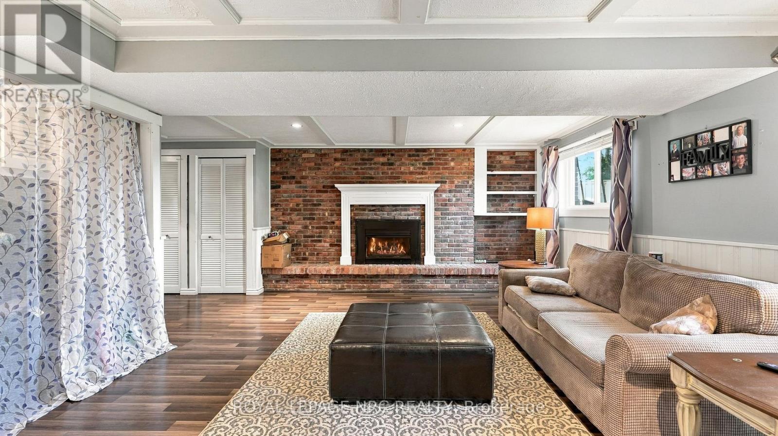 25 SHERWOOD FOREST TRAIL - 30
