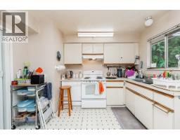 716 Colinet Street, Coquitlam, BC V3J4X8 Photo 14