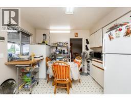 716 Colinet Street, Coquitlam, BC V3J4X8 Photo 15