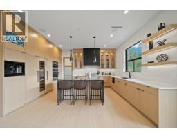 9289 Stellar's Way, Whistler, BC V8E1M1 Photo 10