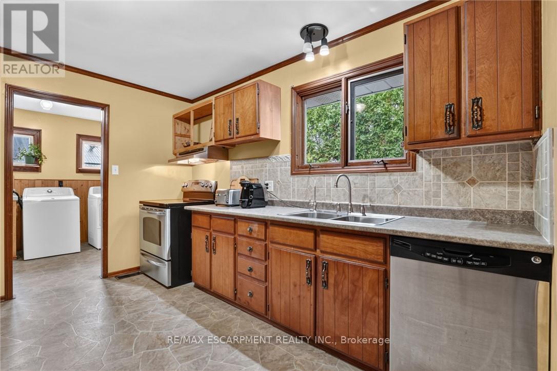 3294 SOUTH GRIMSBY ROAD 7 - 15