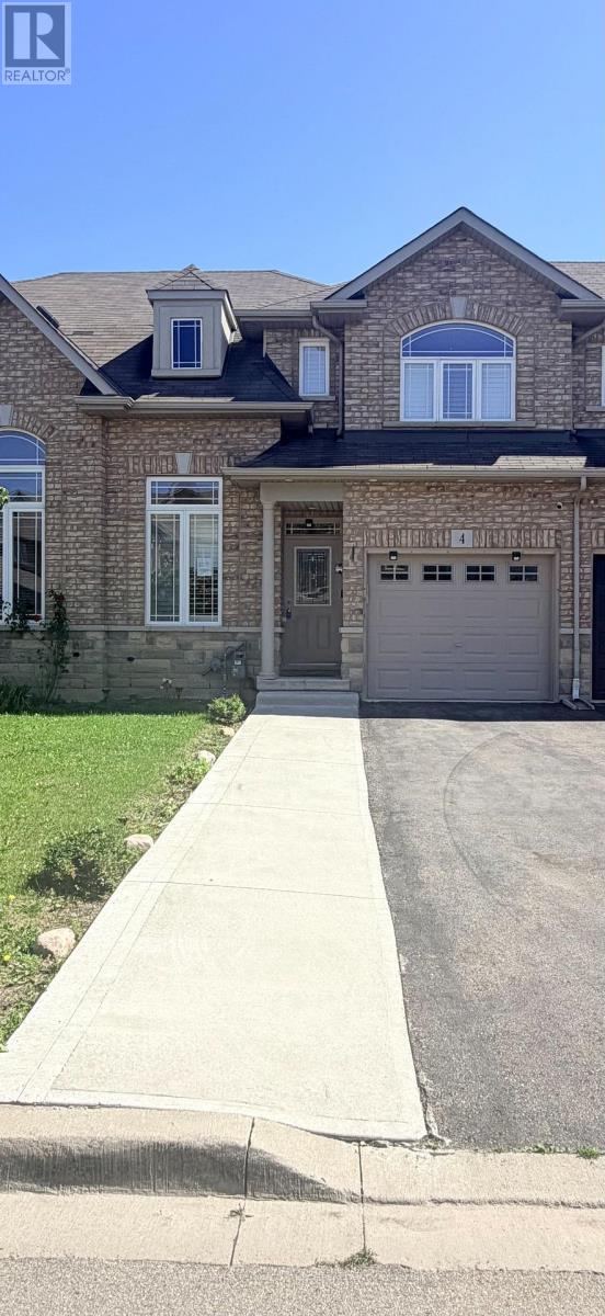 4 CHARLESWOOD CRESCENT - 1