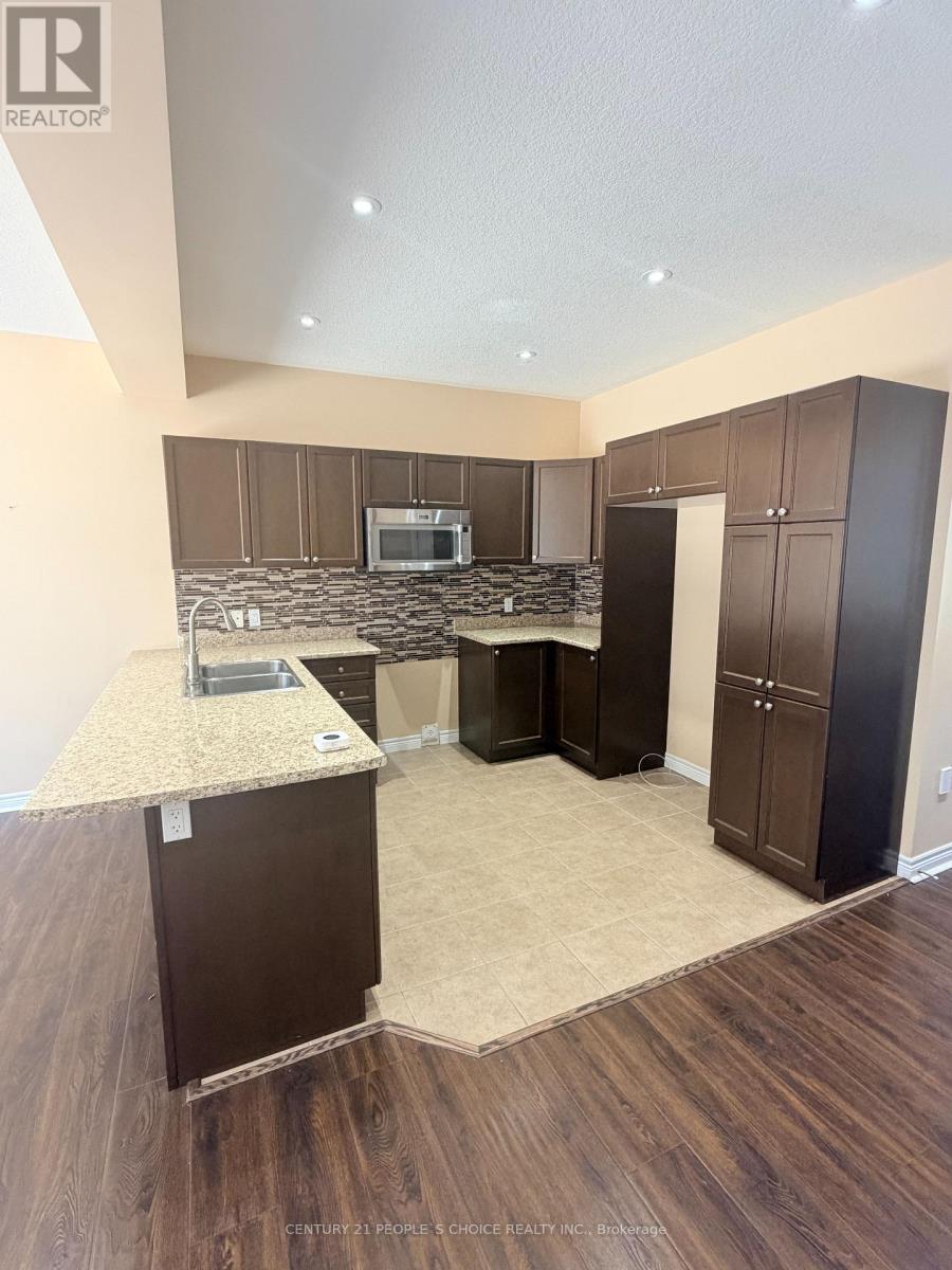 4 CHARLESWOOD CRESCENT - 8