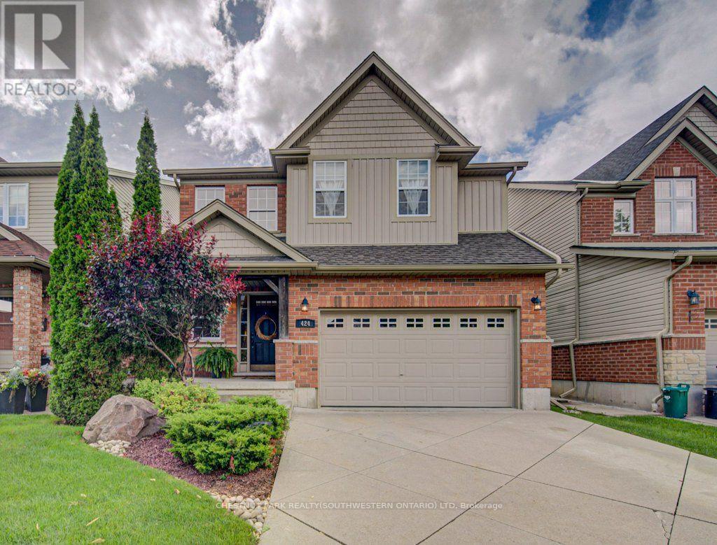 424 SAUVE CRESCENT - 1