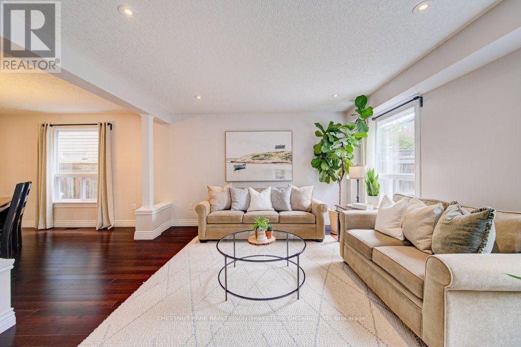 424 SAUVE CRESCENT - 11
