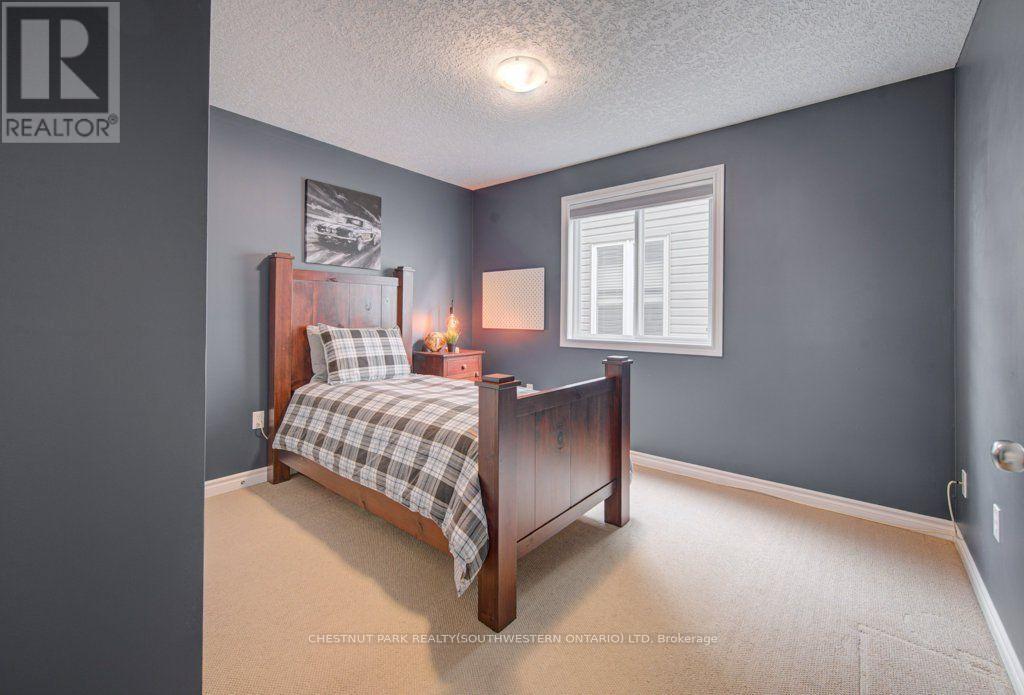 424 SAUVE CRESCENT - 25
