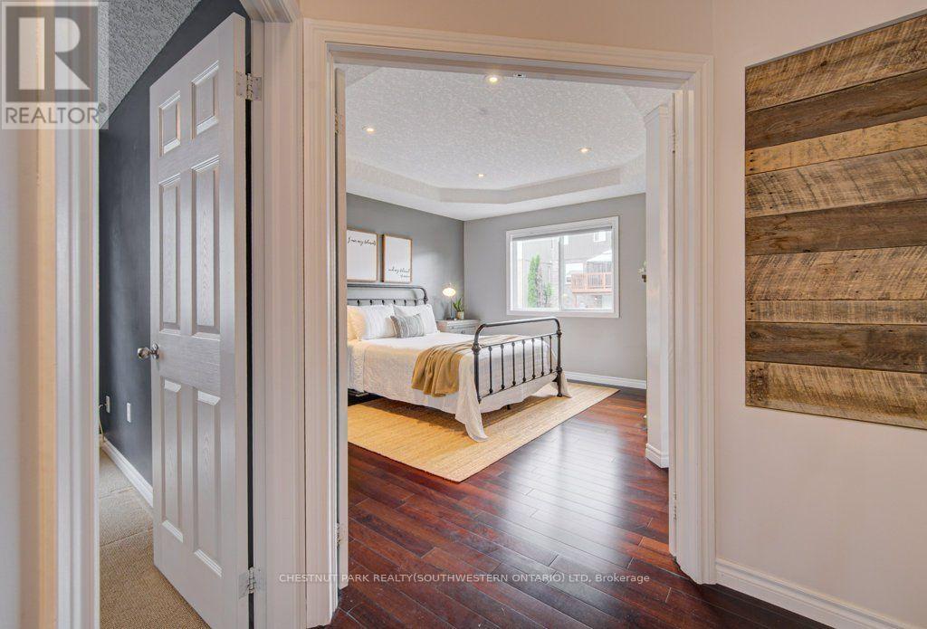 424 SAUVE CRESCENT - 26