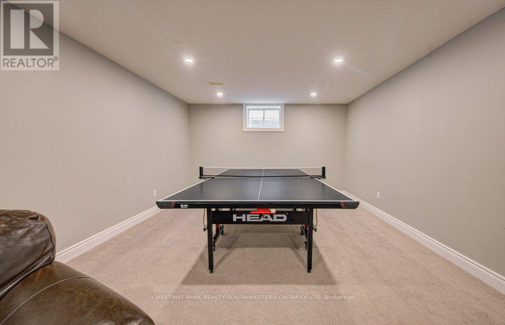 424 SAUVE CRESCENT - 41