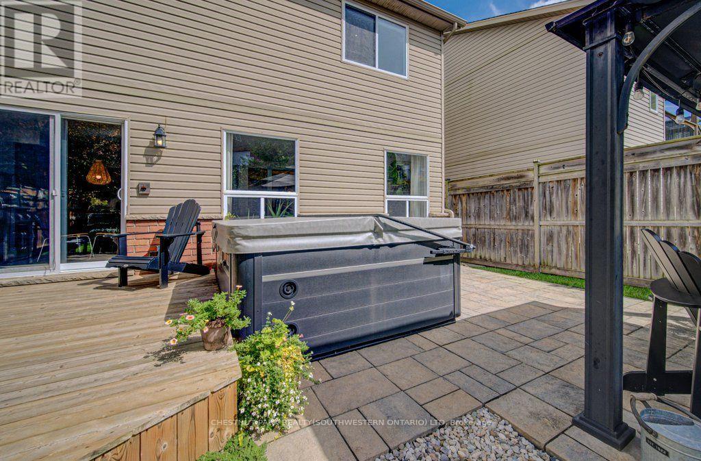 424 SAUVE CRESCENT - 49