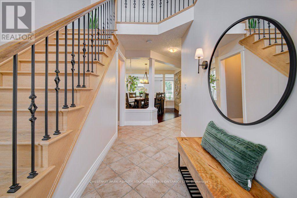 424 SAUVE CRESCENT - 6