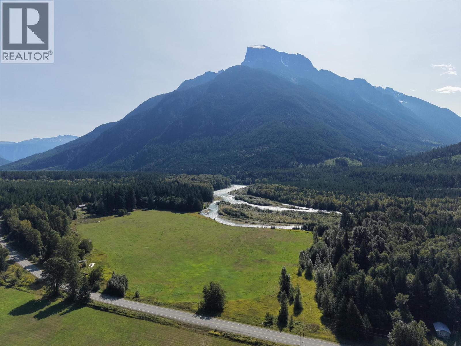 SW 1/4 4892 MACKENZIE 20 HIGHWAY, Bella Coola — photo 4