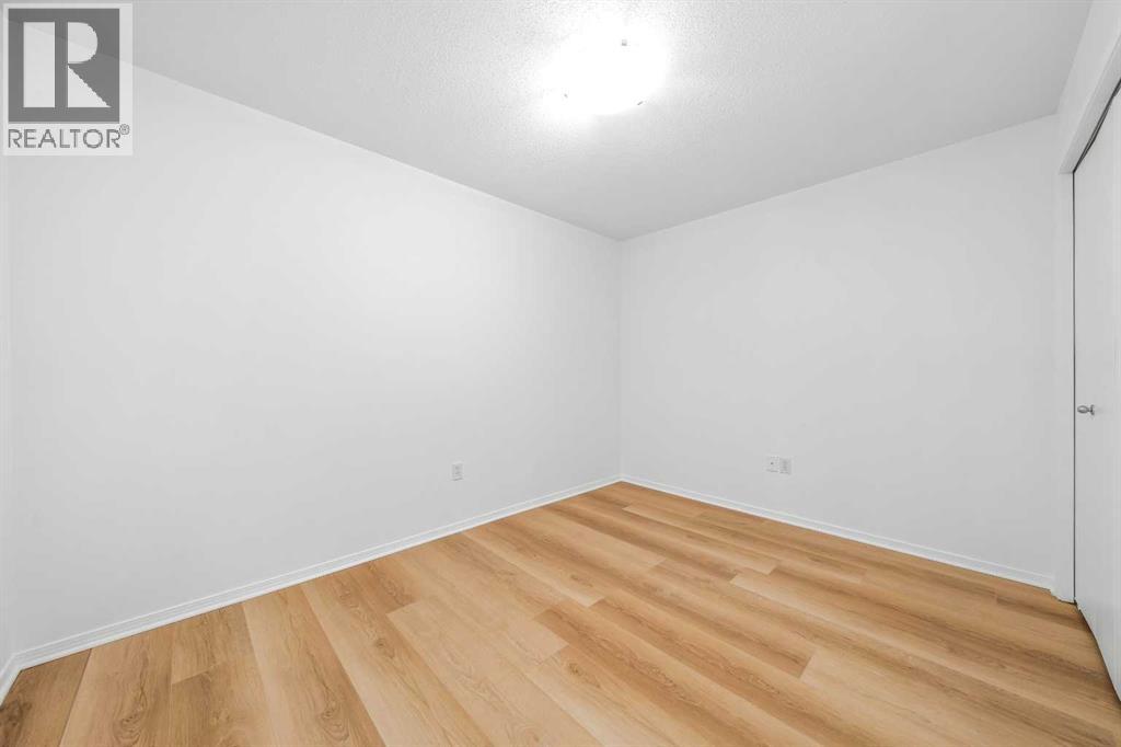 #216 1648 Saamis Drive NW - 10