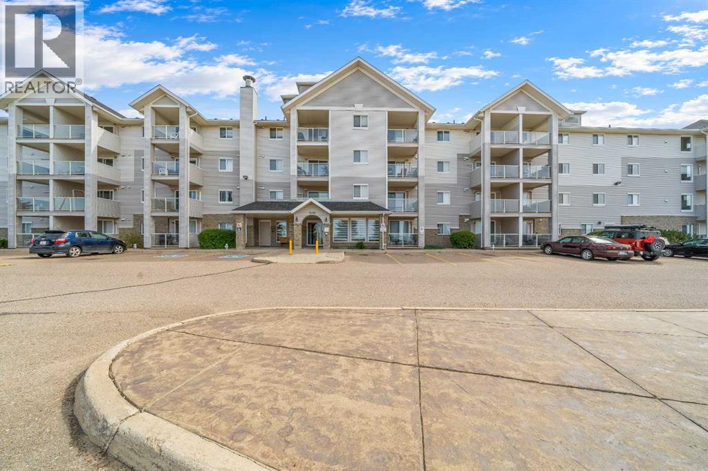 #216 1648 Saamis Drive NW - 24