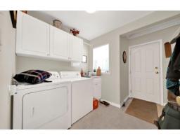 8577 184 Street, Surrey, BC V4N6G4 Photo 12