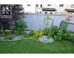4pc Bathroom - 613 Hillcrest Road Sw, Airdrie, AB T4B4C8 Photo 8