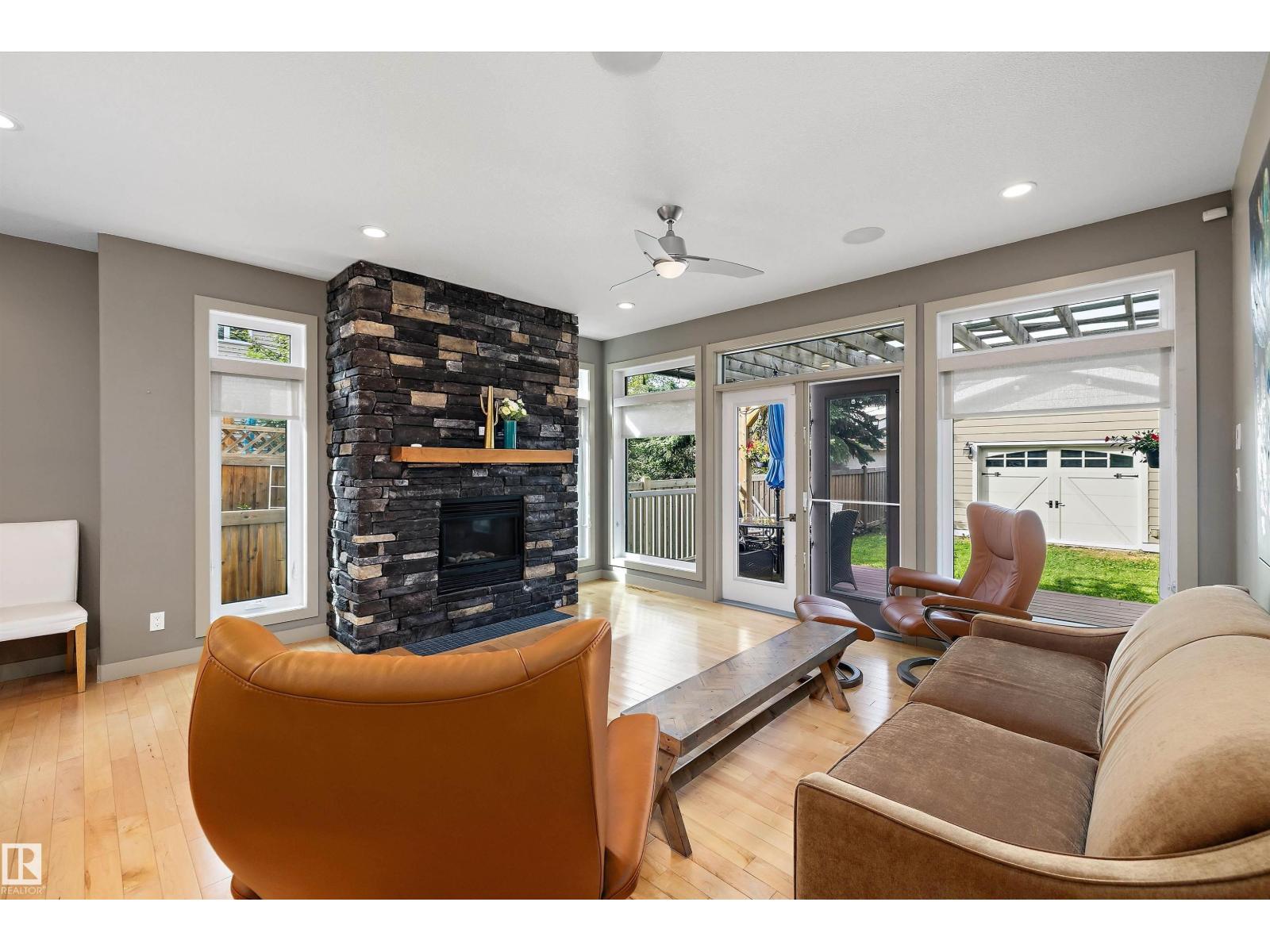 11534 122 ST NW - 12
