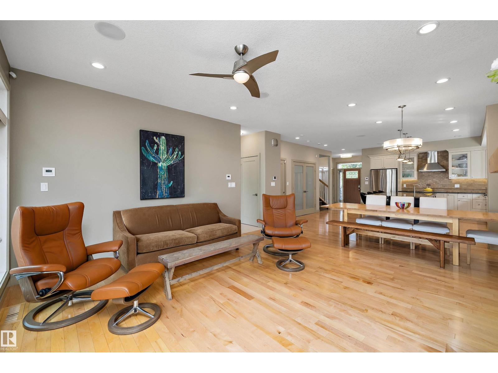 11534 122 ST NW - 9