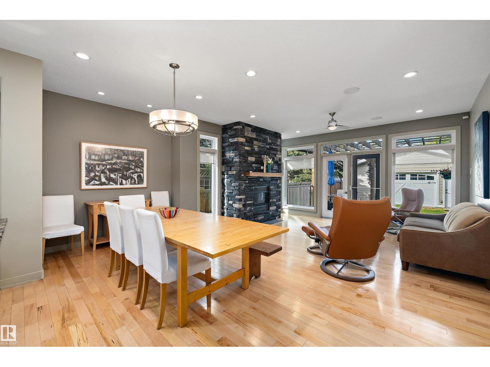 11534 122 ST NW - 13