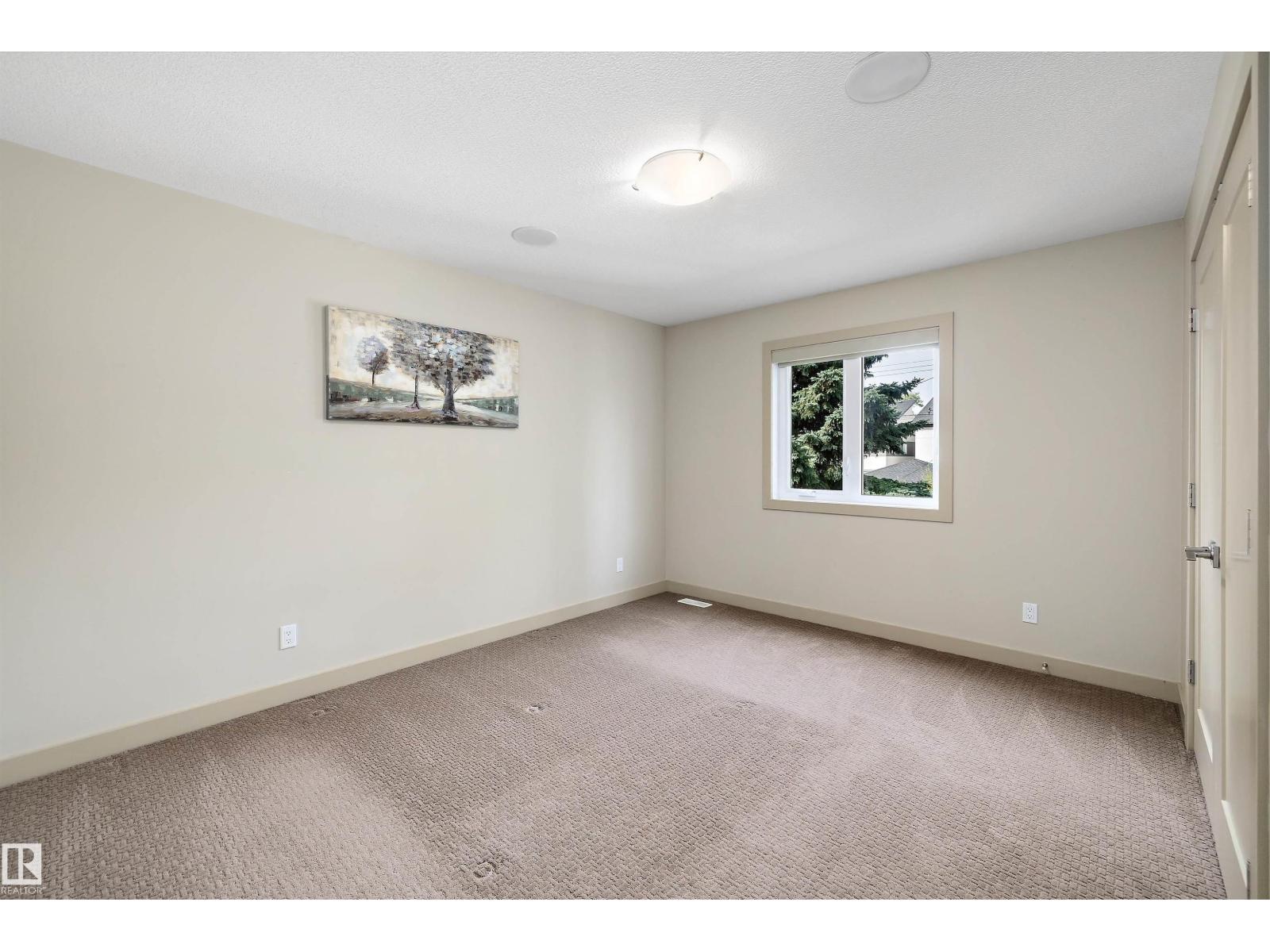 11534 122 ST NW - 32
