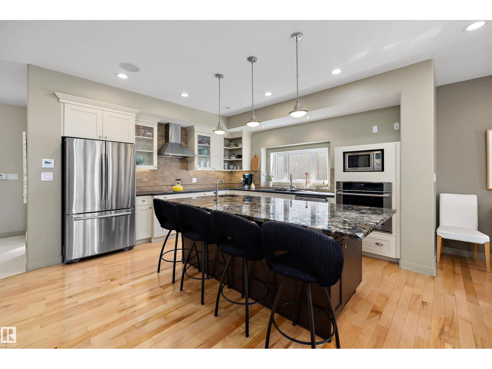 11534 122 ST NW - 15
