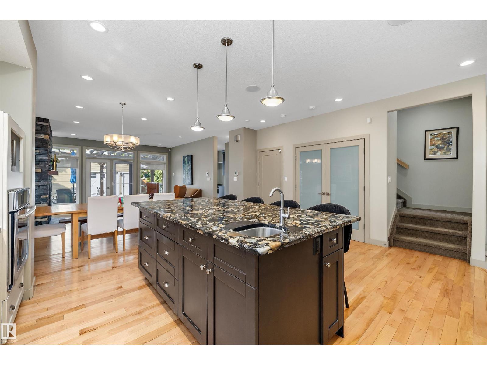 11534 122 ST NW - 18