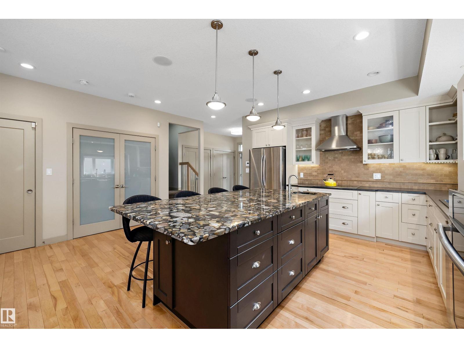 11534 122 ST NW - 17