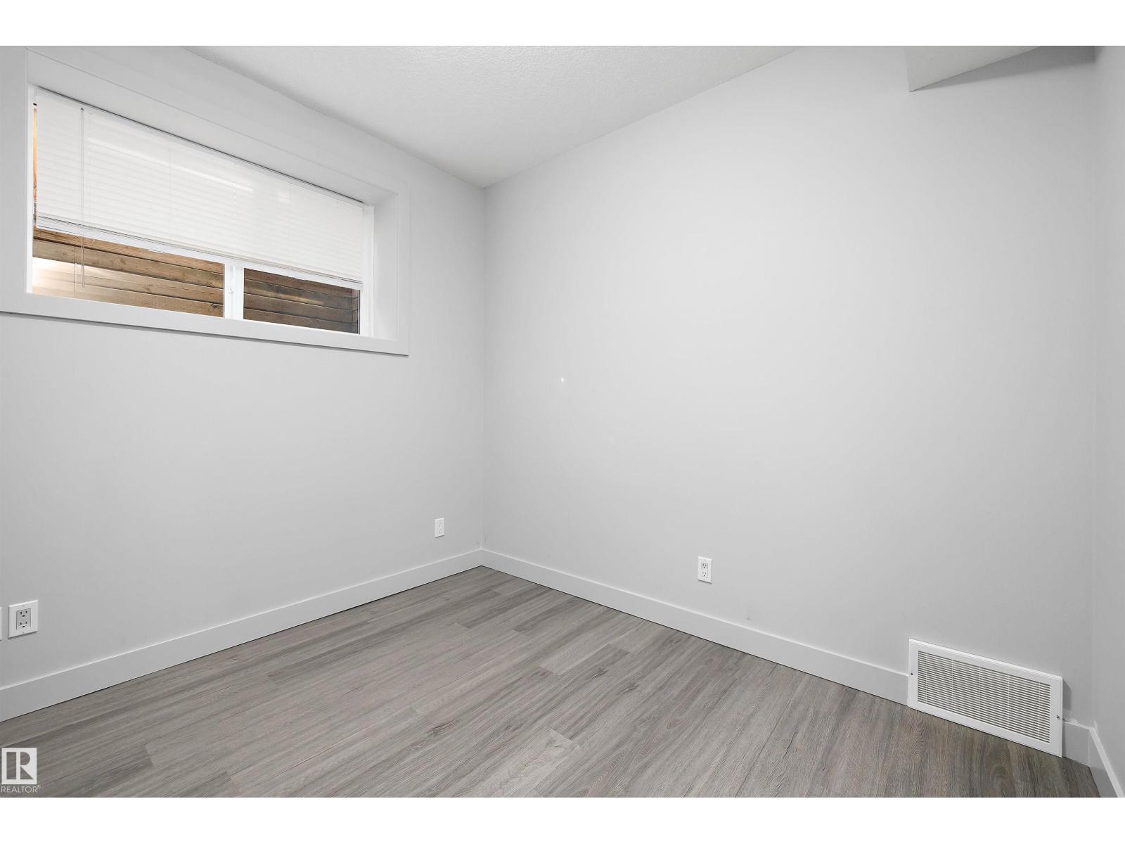 11534 122 ST NW - 54
